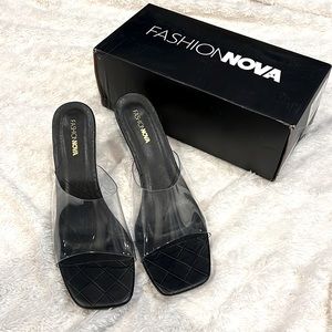 *NWT* Women’s Monika Heeled Mules